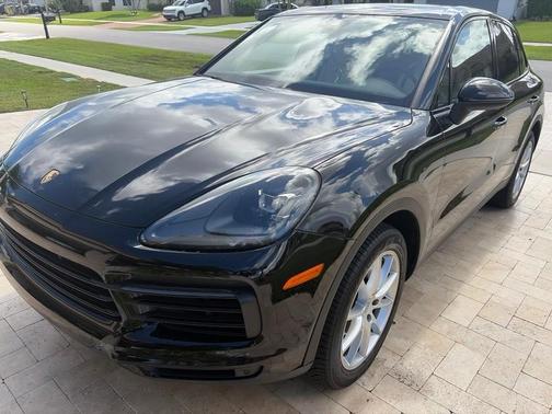 Black 2019 Porsche Cayenne Cayenne