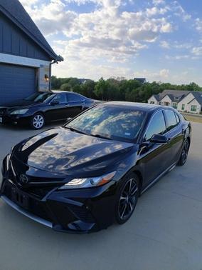 Black 2018 Toyota Camry XSE