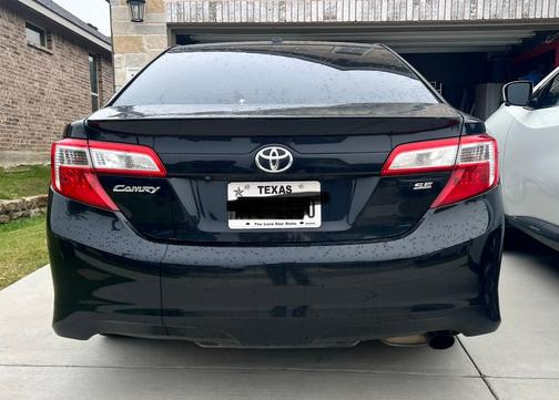 Black 2014 Toyota Camry SE