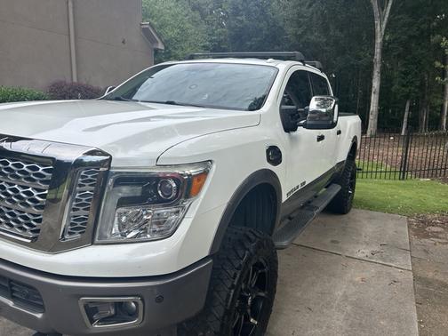 2017 Nissan Titan XD Platinum Reserve