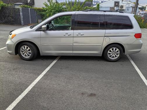 Silver 2010 Honda Odyssey EX-L