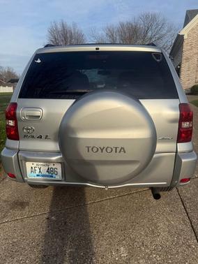 2005 Toyota RAV4 Base