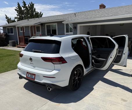 White 2024 Volkswagen Golf GTI 2.0T 380 SE Manual