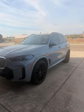 Gray 2025 BMW X5 sDrive40i