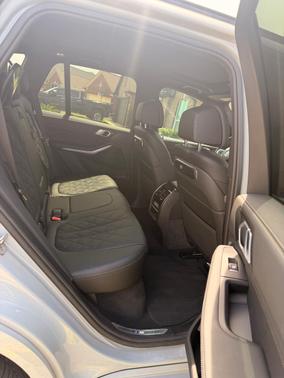 Gray 2025 BMW X5 sDrive40i
