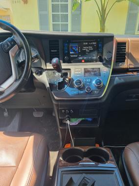 2015 Toyota Sienna Limited