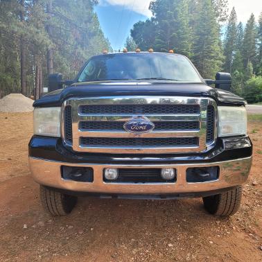 2005 Ford F-350 XLT Crew Cab Super Duty DRW