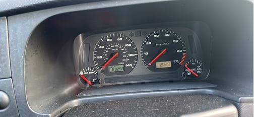 White 2000 Volkswagen Cabrio GLS