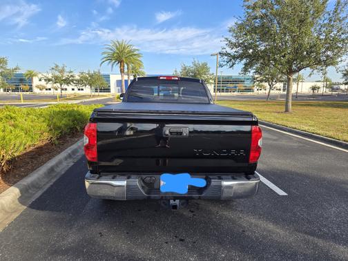 2014 Toyota Tundra SR5