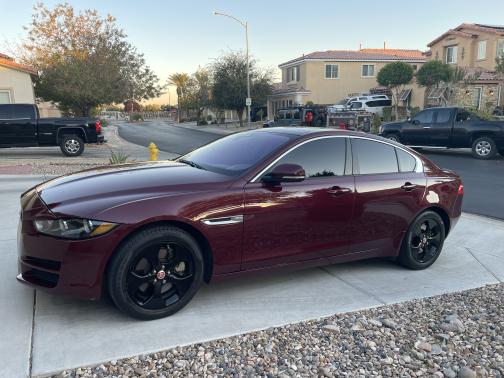 2017 Jaguar XE 25t