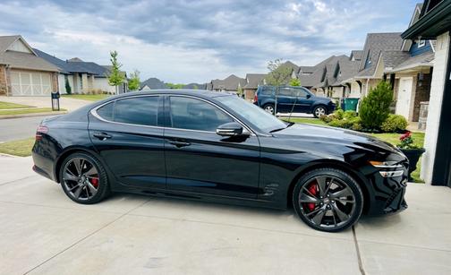 Black 2022 Genesis G70 3.3T