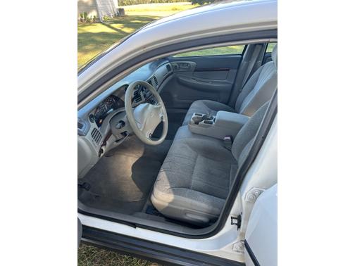 2004 Chevrolet Impala Base