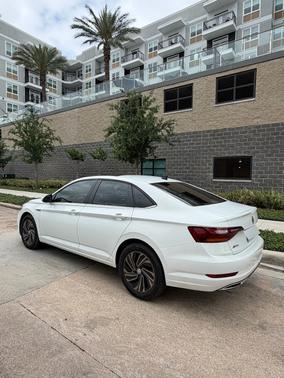 White 2019 Volkswagen Jetta 1.4T SEL Premium