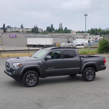 Gray 2018 Toyota Tacoma TRD Sport