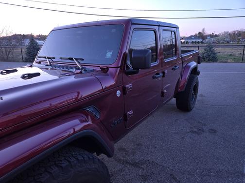 2021 Jeep Gladiator Sport S