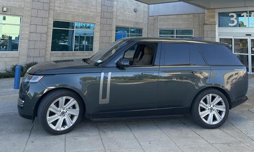 Green 2023 Land Rover Range Rover P400 SE SWB