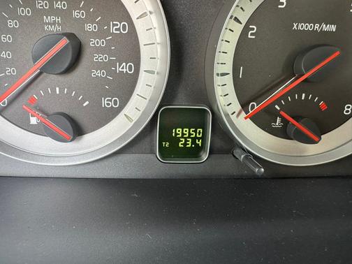 Black 2013 Volvo C70 T5 Premier Plus