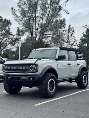 Gray 2024 Ford Bronco Black Diamond