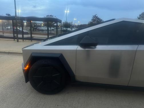 2024 Tesla Cybertruck AWD