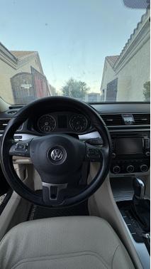 2012 Volkswagen Passat 2.5 SE
