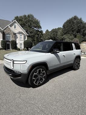 2024 Rivian R1S Adventure Performance Dual-Motor Large Package