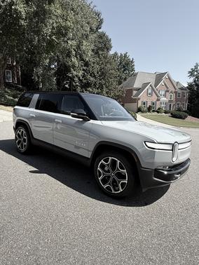 2024 Rivian R1S Adventure Performance Dual-Motor Large Package