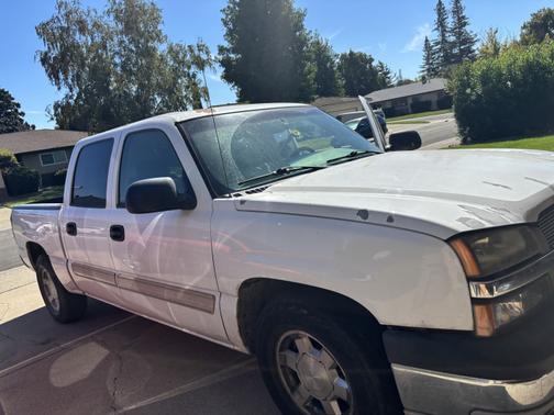 2005 Chevrolet Silverado 1500 LS Crew Cab