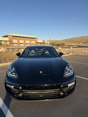 2018 Porsche Panamera Panamera Turbo