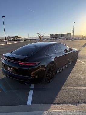 2018 Porsche Panamera Panamera Turbo
