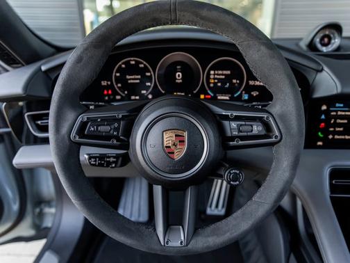 2025 Porsche Taycan 4S Cross Turismo
