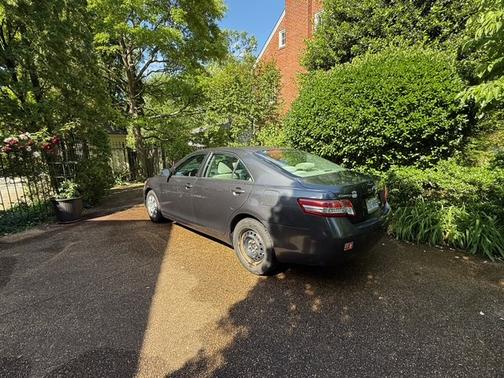 2010 Toyota Camry LE