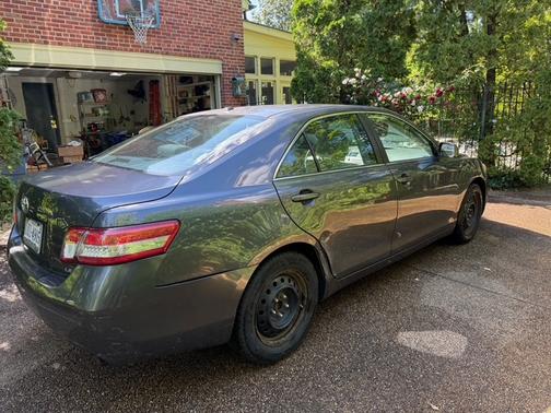 2010 Toyota Camry LE