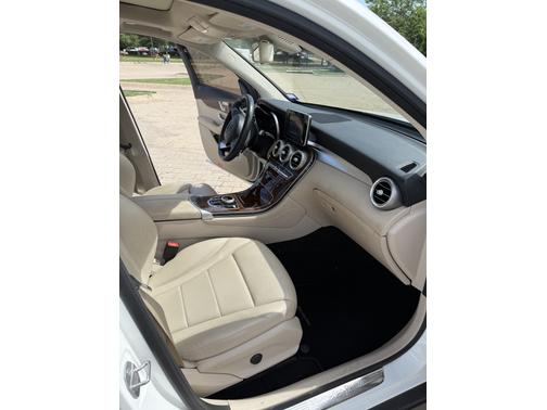 2018 Mercedes-Benz GLC 300 Base
