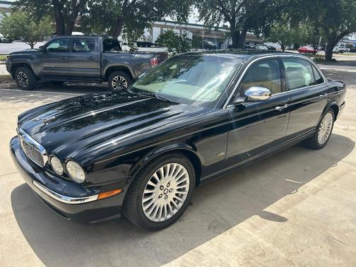 Black 2006 Jaguar Vanden Plas Base