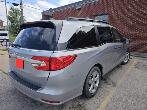 Silver 2019 Honda Odyssey EX-L