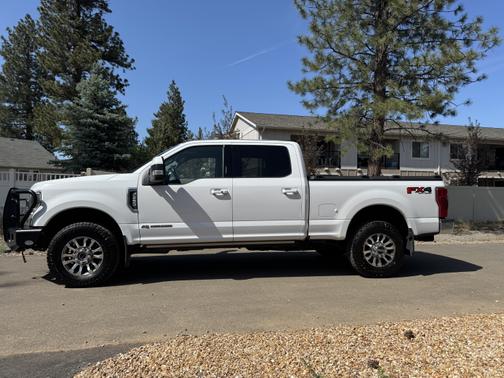 2022 Ford F-350 Lariat