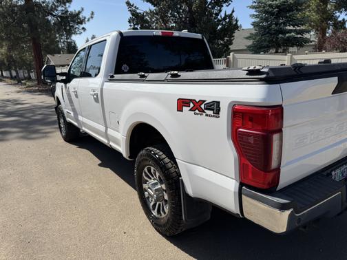 2022 Ford F-350 Lariat