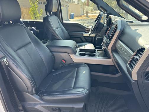 2022 Ford F-350 Lariat