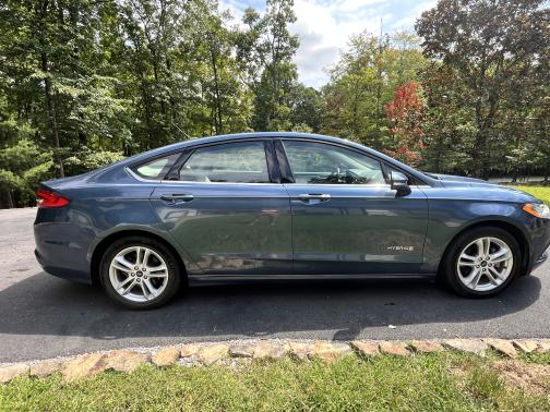 2018 Ford Fusion Hybrid SE