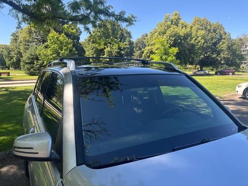 Silver 2010 Mercedes-Benz GLK-Class GLK 350