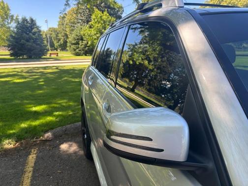 Silver 2010 Mercedes-Benz GLK-Class GLK 350