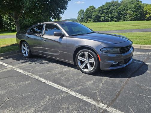 Gray 2015 Dodge Charger SXT