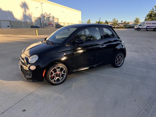 2015 FIAT 500 Sport