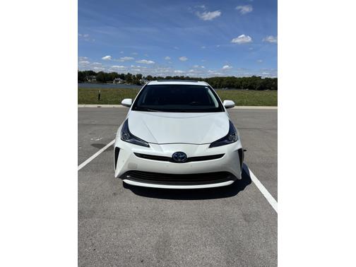 2021 Toyota Prius LE