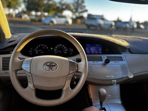 Red 2010 Toyota Avalon XLS