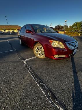 Red 2010 Toyota Avalon XLS