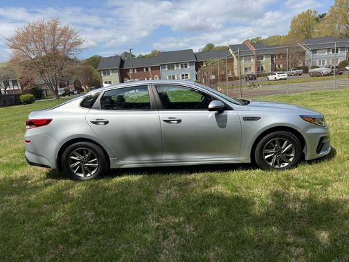 2020 Kia Optima LX