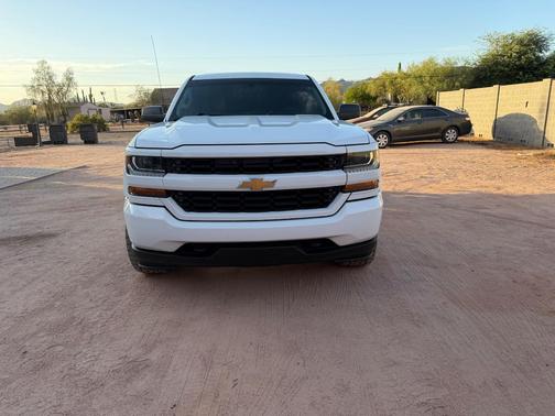 White 2017 Chevrolet Silverado 1500 Custom
