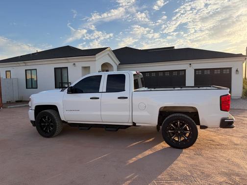 White 2017 Chevrolet Silverado 1500 Custom