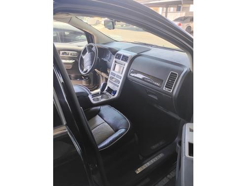 Black 2008 Lincoln MKX Base